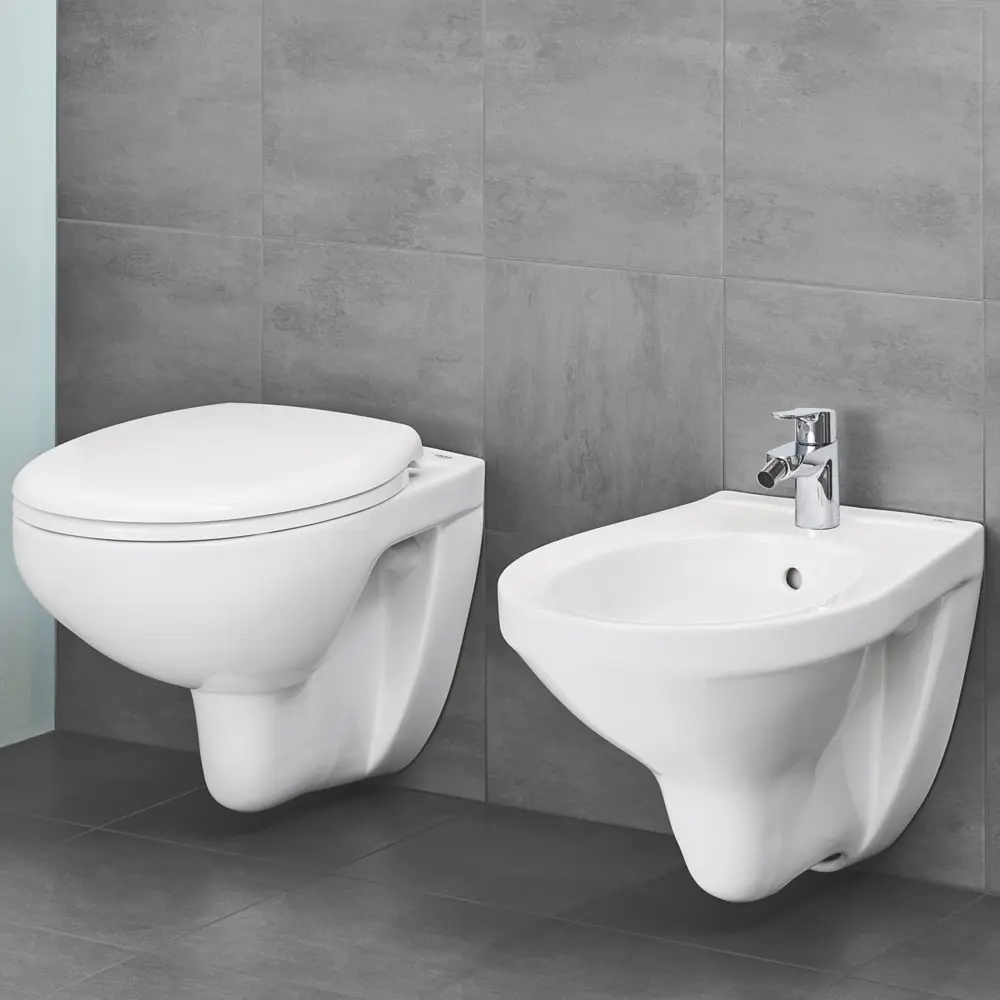 Фото 3 Унитаз подвесной Grohe 39351000 безободковый с сиденьем микролифт Фото 3 Унитаз подвесной Grohe 39351000 безободковый с сиденьем микролифт
