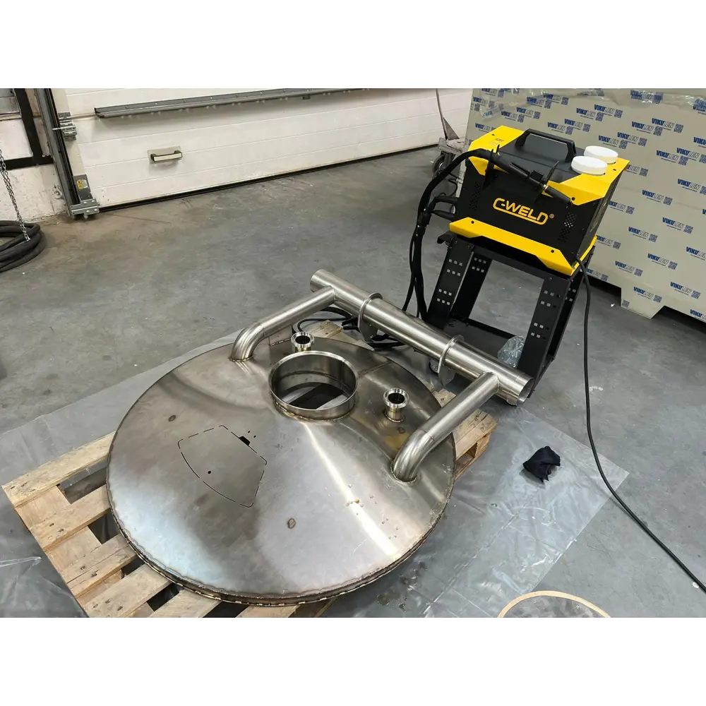 Фото 2 Аппарат для очистки и пассивации сварных швов C-Weld X10 Pro Фото 2 Аппарат для очистки и пассивации сварных швов C-Weld X10 Pro