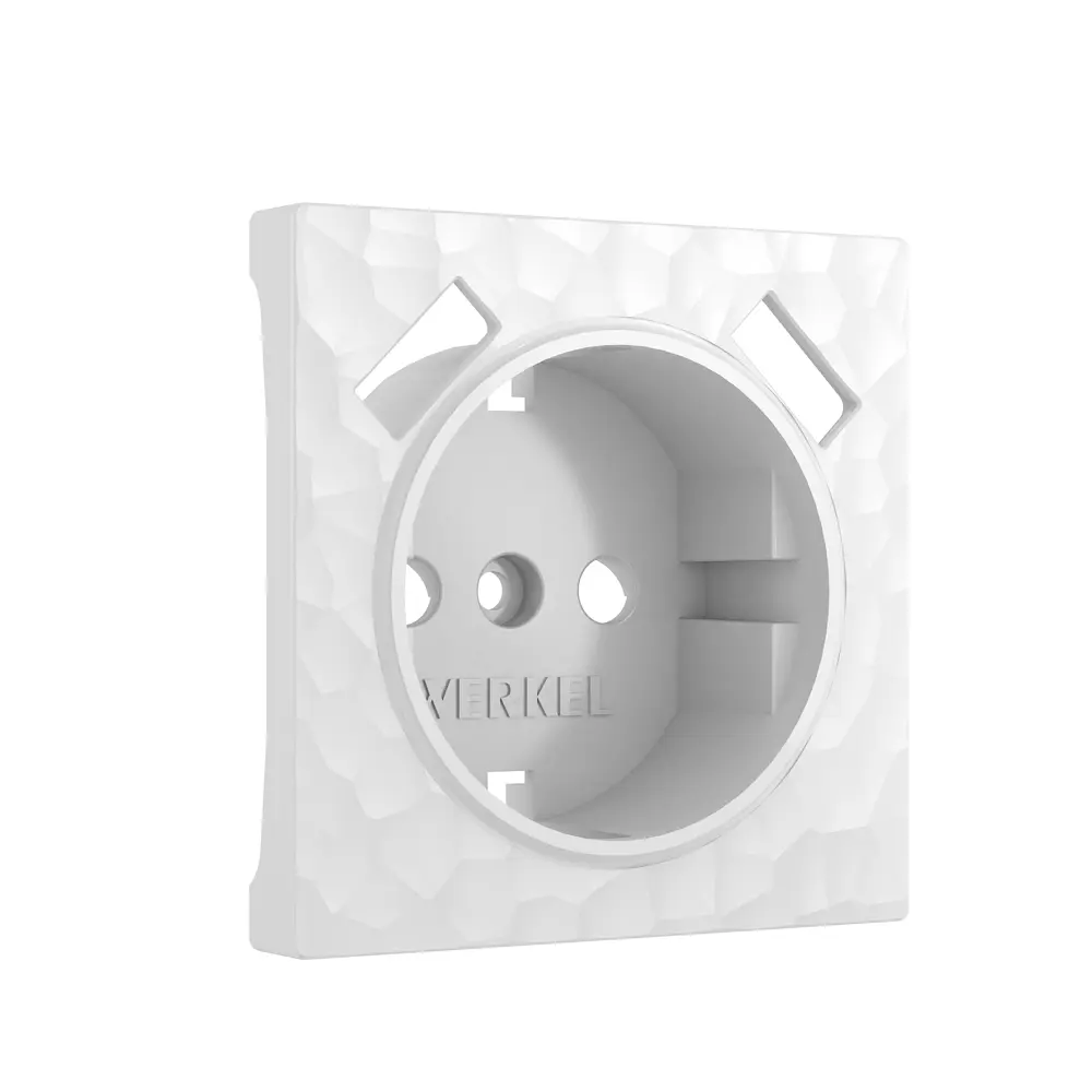 Фото 2 Накладка Werkel для розетки USB белый Фото 2 Накладка Werkel для розетки USB белый