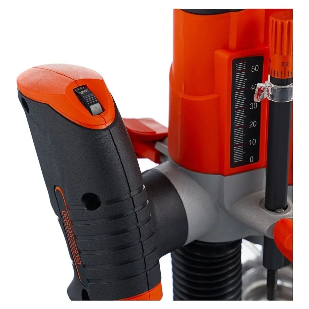 Фото 10 Фрезер сетевой универсальный Black+Decker KW1200EKA, 1200 Вт Фото 10 Фрезер сетевой универсальный Black+Decker KW1200EKA, 1200 Вт