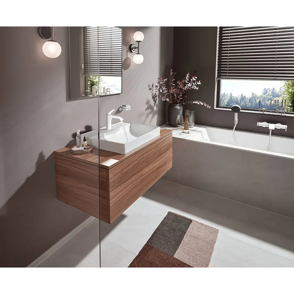 Фото 3 Смеситель для ванны Hansgrohe 75420700 однорычажный цвет белый матовый Фото 3 Смеситель для ванны Hansgrohe 75420700 однорычажный цвет белый матовый