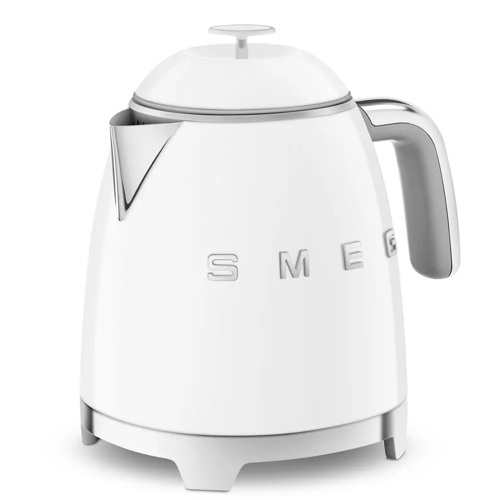 Фото 3 Электрический чайник Smeg KLF05WHEU 0.8 л нержавеющая сталь цвет белый Фото 3 Электрический чайник Smeg KLF05WHEU 0.8 л нержавеющая сталь цвет белый