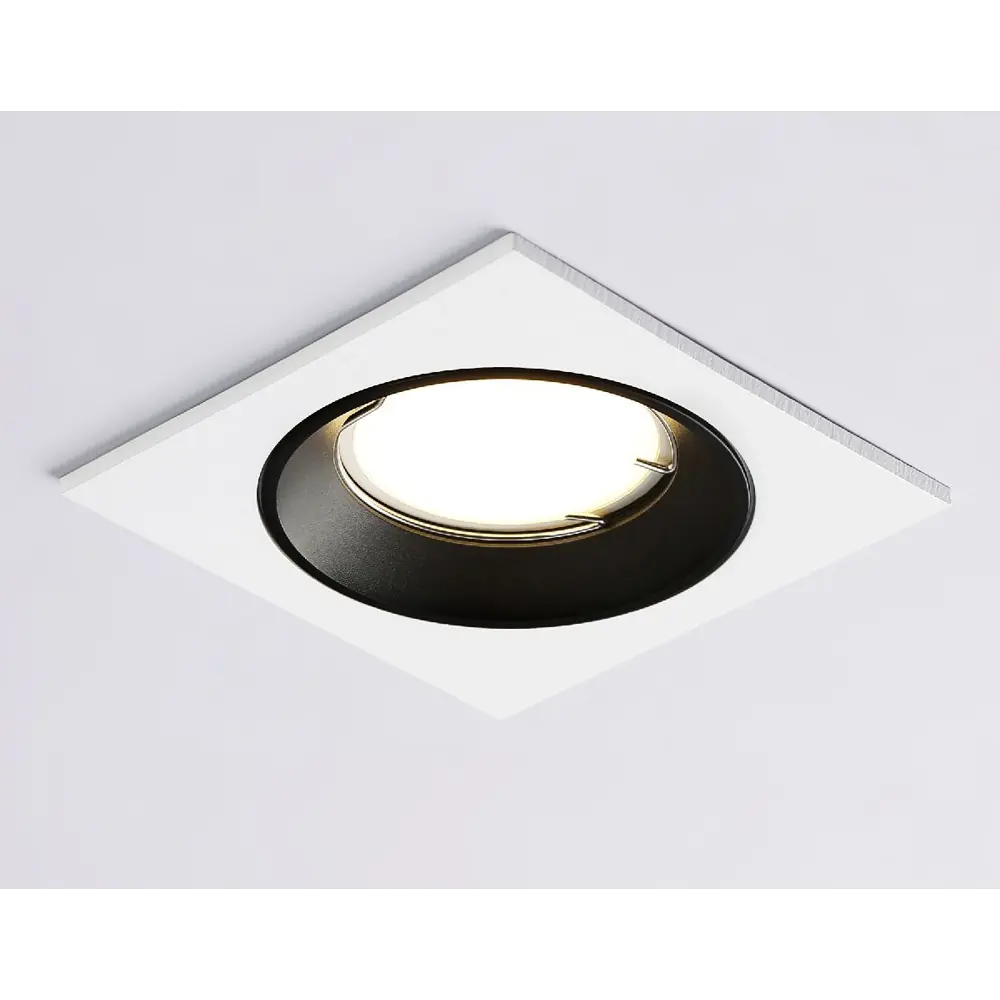 Фото 2 Светильник точечный встраиваемый Ambrella Light Standard tech A8925 под отверстие 80 мм GU5.3 цвет белый Фото 2 Светильник точечный встраиваемый Ambrella Light Standard tech A8925 под отверстие 80 мм GU5.3 цвет белый