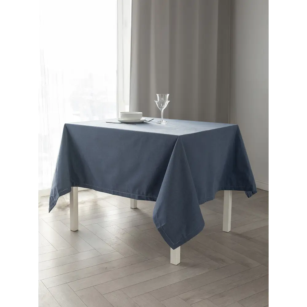 Фото Скатерть на стол Denastia BASIC COLLECTION прямоугольная 140x180 см цвет синий Фото Скатерть на стол Denastia BASIC COLLECTION прямоугольная 140x180 см цвет синий