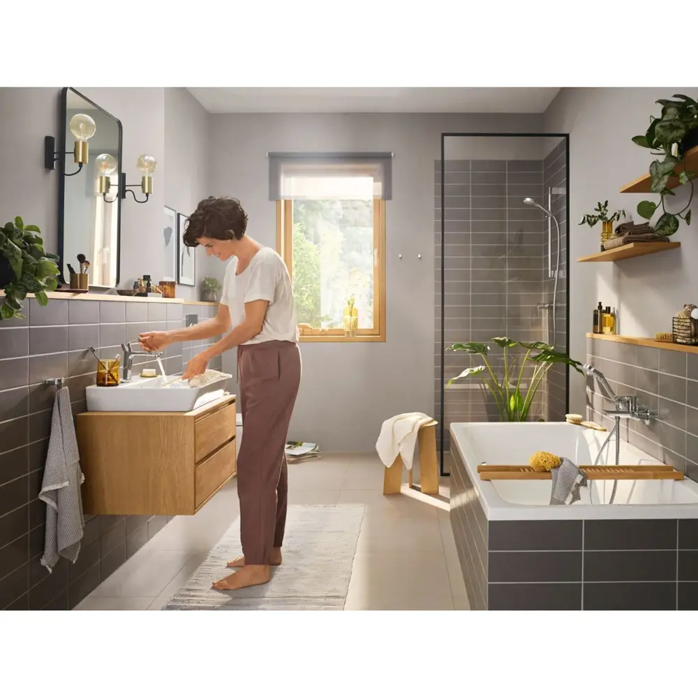 Фото 9 Смеситель для ванны Hansgrohe 72450000 однорычажный цвет хром Фото 9 Смеситель для ванны Hansgrohe 72450000 однорычажный цвет хром