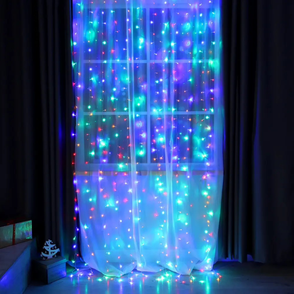 Фото 2 Электрогирлянда комнатная Luazon lighting 1080470 занавес 2x2 м 720 ламп белый 8 режимов работы Фото 2 Электрогирлянда комнатная Luazon lighting 1080470 занавес 2x2 м 720 ламп белый 8 режимов работы