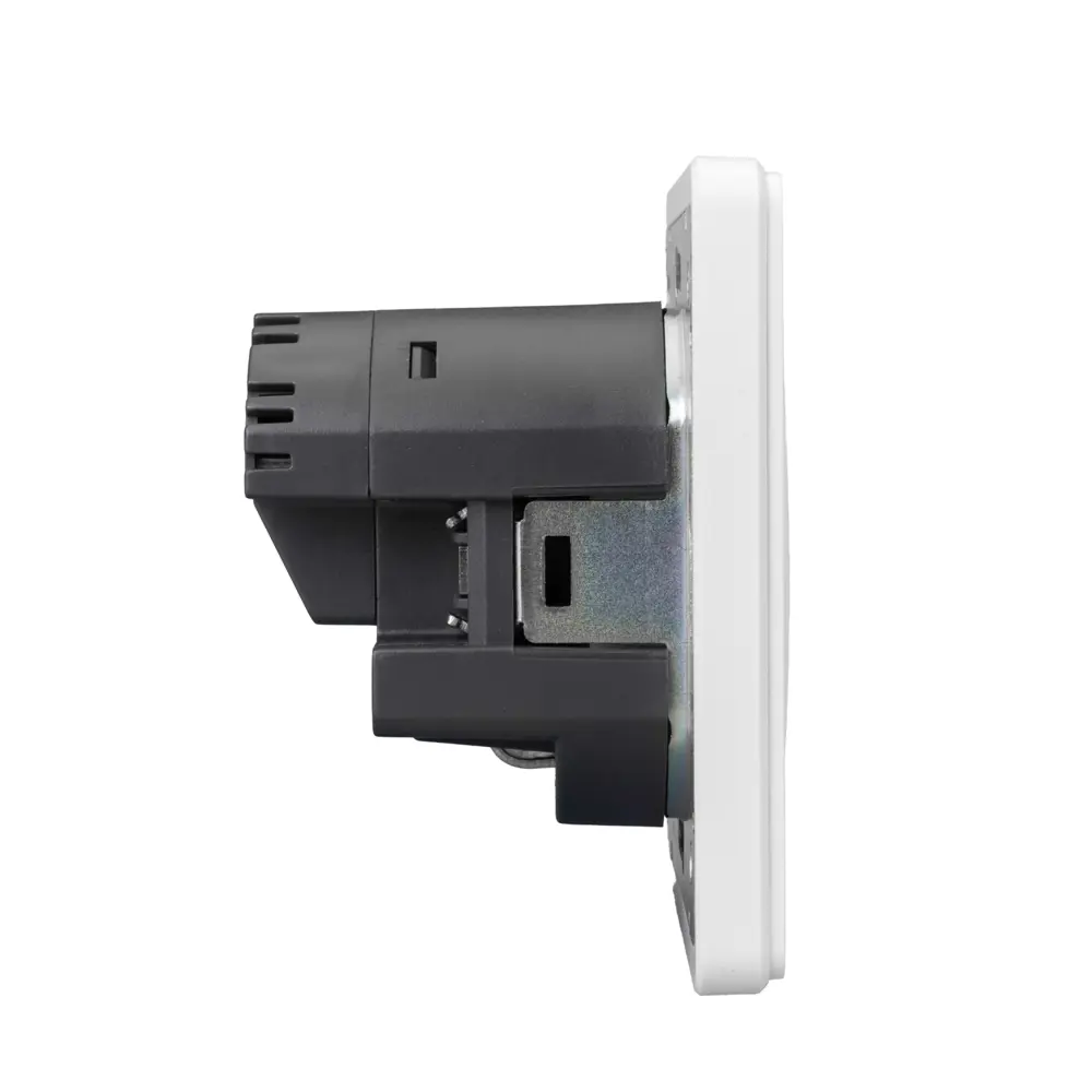 Фото 4 Розетка встраиваемая Kranz Round KR-78-0704-1 с заземлением и USB цвет перламутр Фото 4 Розетка встраиваемая Kranz Round KR-78-0704-1 с заземлением и USB цвет перламутр