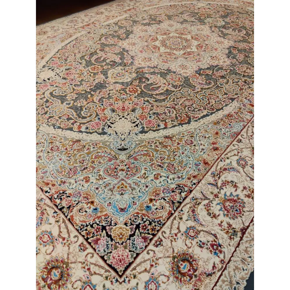 Фото 7 Ковер Farrahi Carpet полиэстер Arsham 150х225 см цвет темно-серый Фото 7 Ковер Farrahi Carpet полиэстер Arsham 150х225 см цвет темно-серый