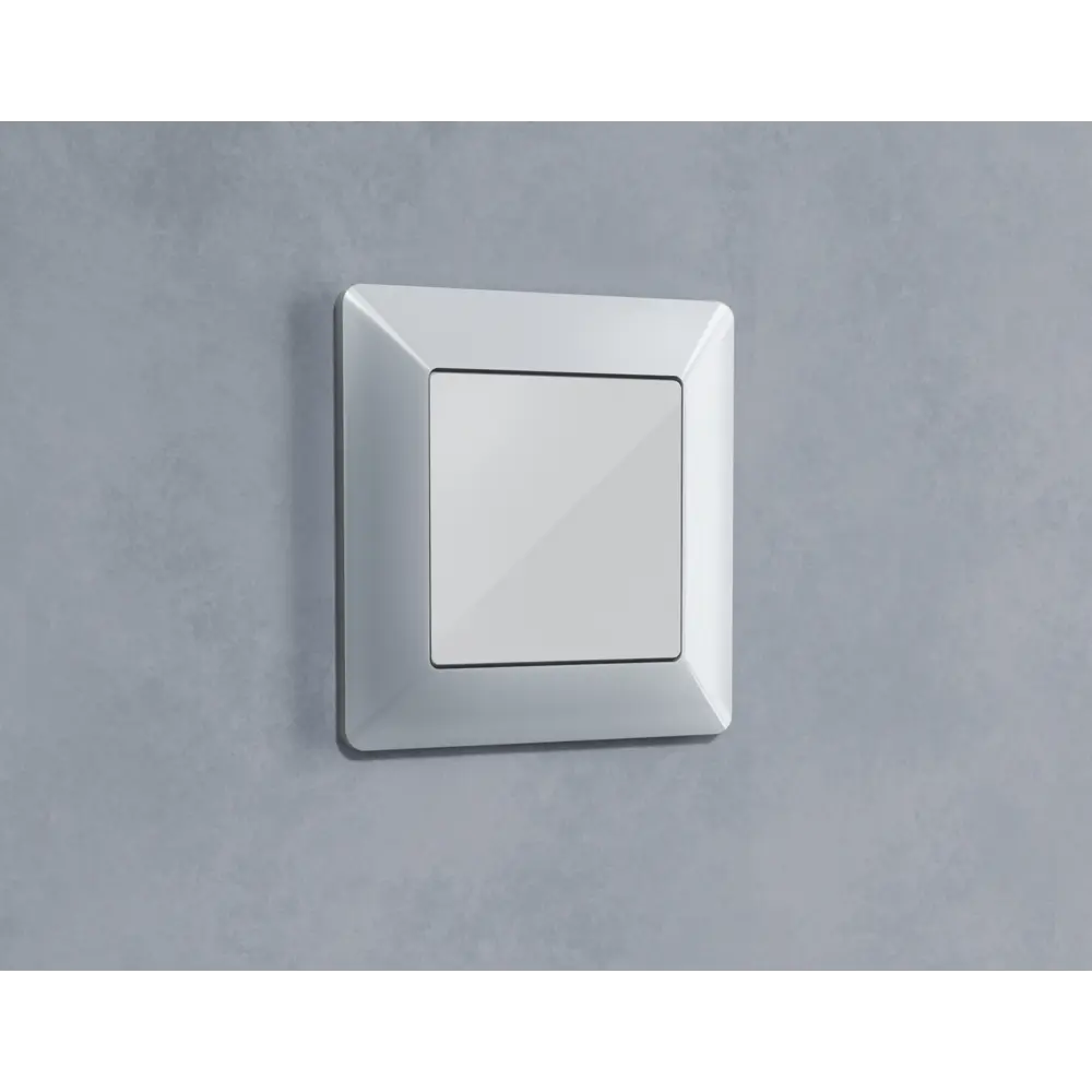 Фото 2 Рамка для розеток и выключателей Ambrella volt Alfa Line AF110401 1 пост цвет серебро глянец Фото 2 Рамка для розеток и выключателей Ambrella volt Alfa Line AF110401 1 пост цвет серебро глянец