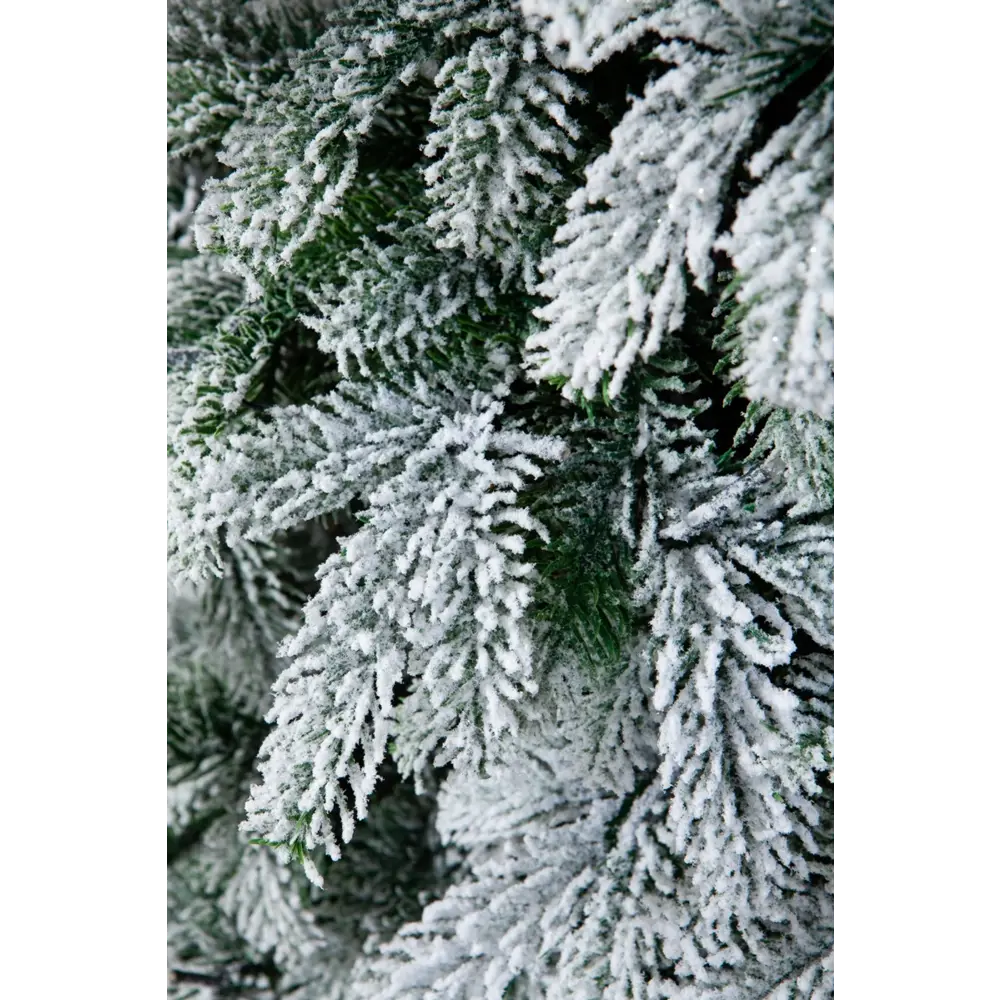 Фото 2 Искусственная Ель Crystal Trees Власта заснеженная с вплетенной гирляндой 180 см Фото 2 Искусственная Ель Crystal Trees Власта заснеженная с вплетенной гирляндой 180 см