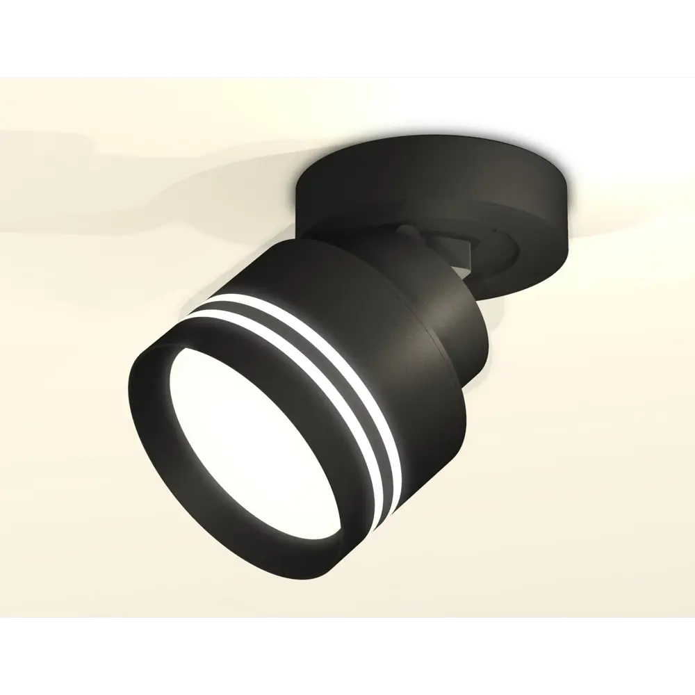 Фото 4 Светильник точечный накладной Ambrella light Xm8102026 2 м² цвет черный Фото 4 Светильник точечный накладной Ambrella light Xm8102026 2 м² цвет черный