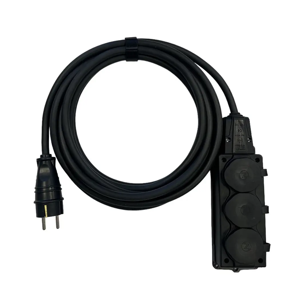 Фото Удлинитель-шнур Itok i-connect-color-SU-PVS-215-3-54-3-black 3 розетки без заземления 2x1.5 мм 3 м 3500 Вт цвет черный Фото Удлинитель-шнур Itok i-connect-color-SU-PVS-215-3-54-3-black 3 розетки без заземления 2x1.5 мм 3 м 3500 Вт цвет черный