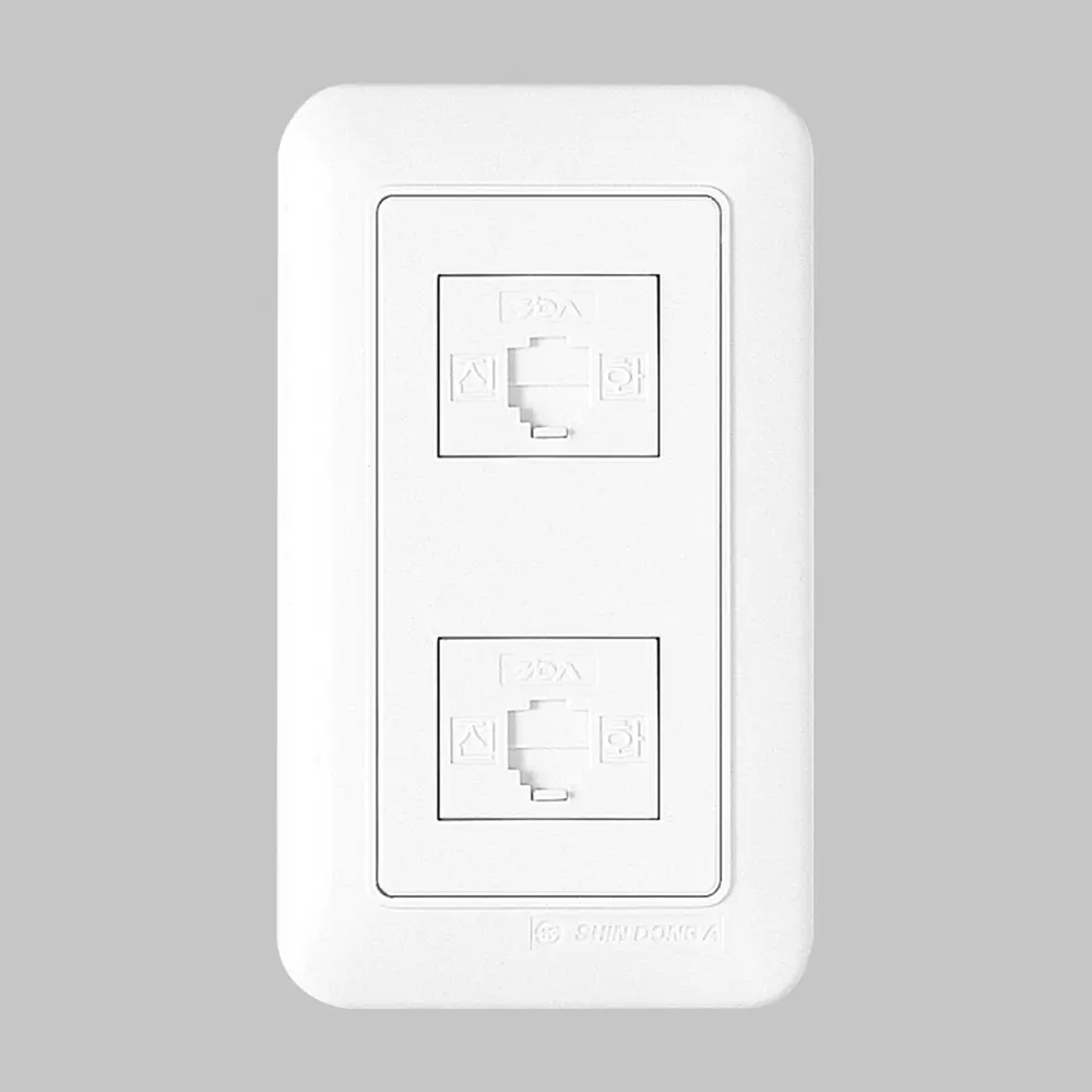 Фото Розетка телефонная двойная встраиваемая Shin dong-a es WST 1426 WH_7262 с заземлением цвет белый