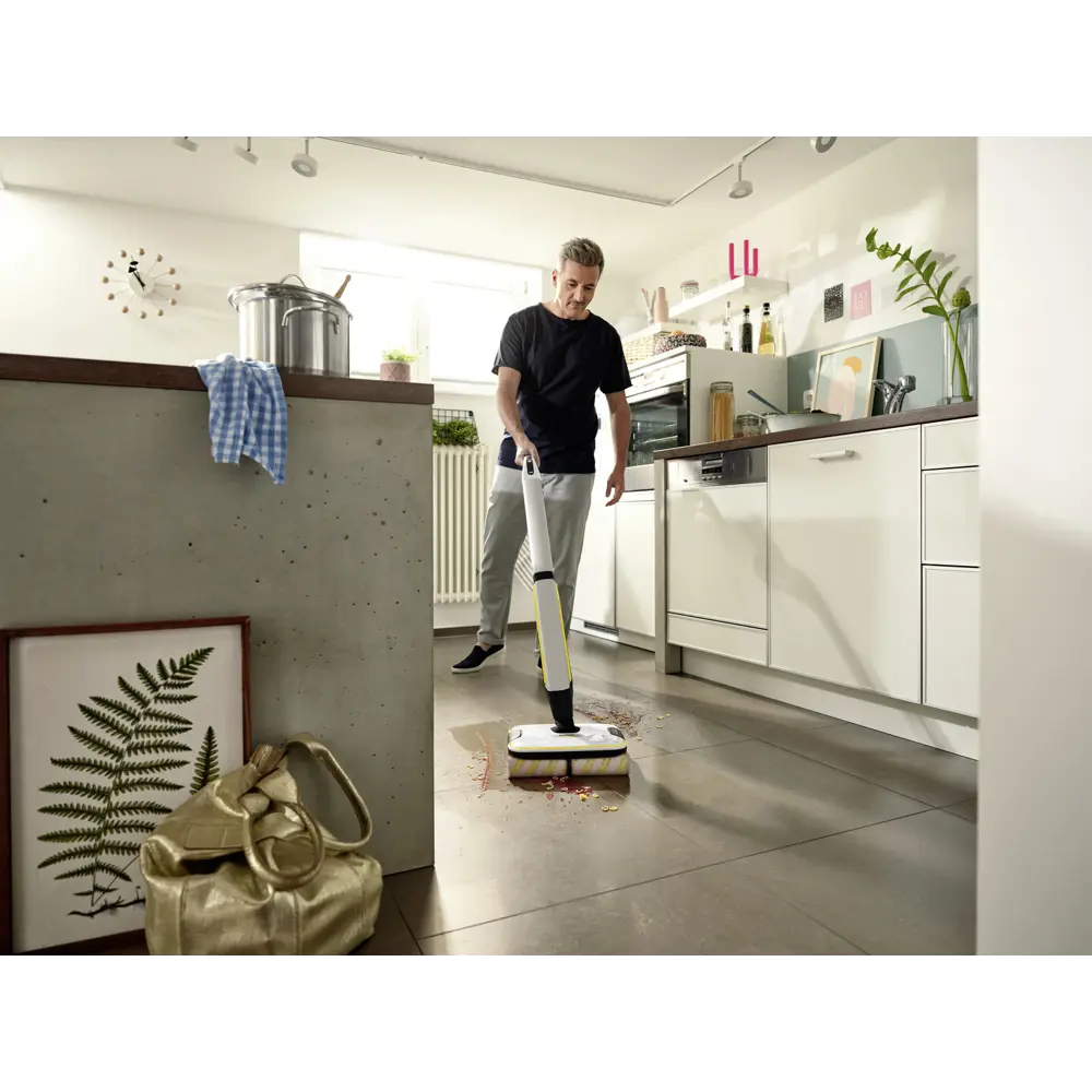 Фото 3 Электрошвабра Karcher FC 7 Cordless 80 Вт белая Фото 3 Электрошвабра Karcher FC 7 Cordless 80 Вт белая