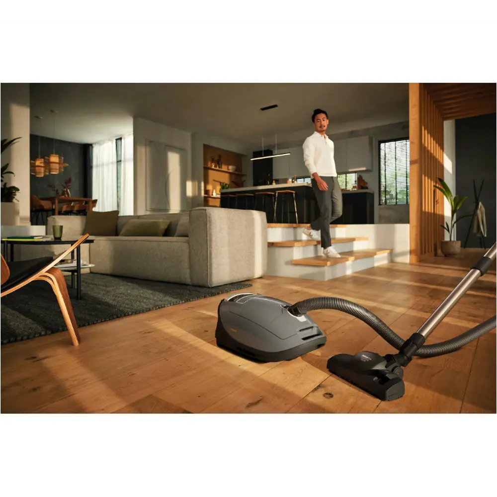 Фото 5 Пылесос с пылесборником Miele Complete c3 silence flex ecoline 2000 Вт 4.5 л цвет графит Фото 5 Пылесос с пылесборником Miele Complete c3 silence flex ecoline 2000 Вт 4.5 л цвет графит
