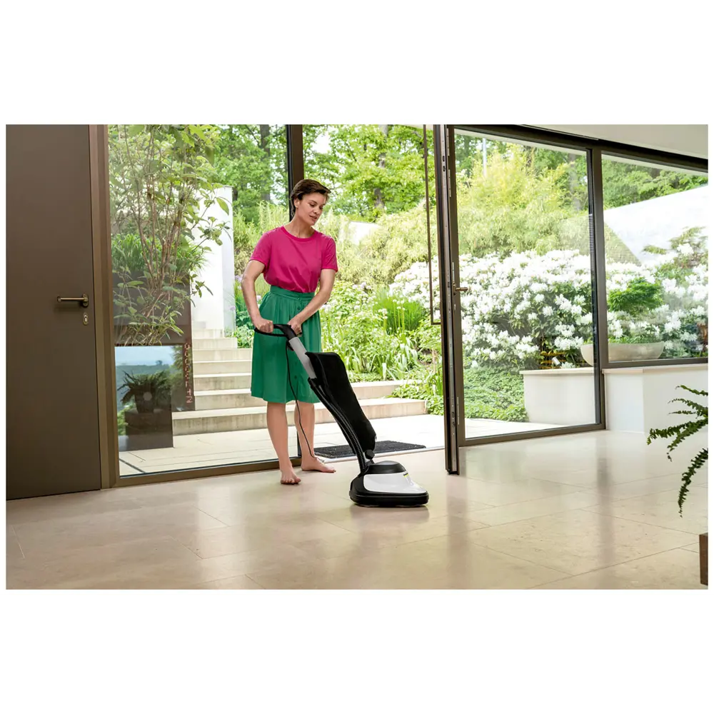Фото 5 Электрошвабра Karcher Fp 303/белый 1.056-850.0 4 л 600 Вт цвет белый Фото 5 Электрошвабра Karcher Fp 303/белый 1.056-850.0 4 л 600 Вт цвет белый