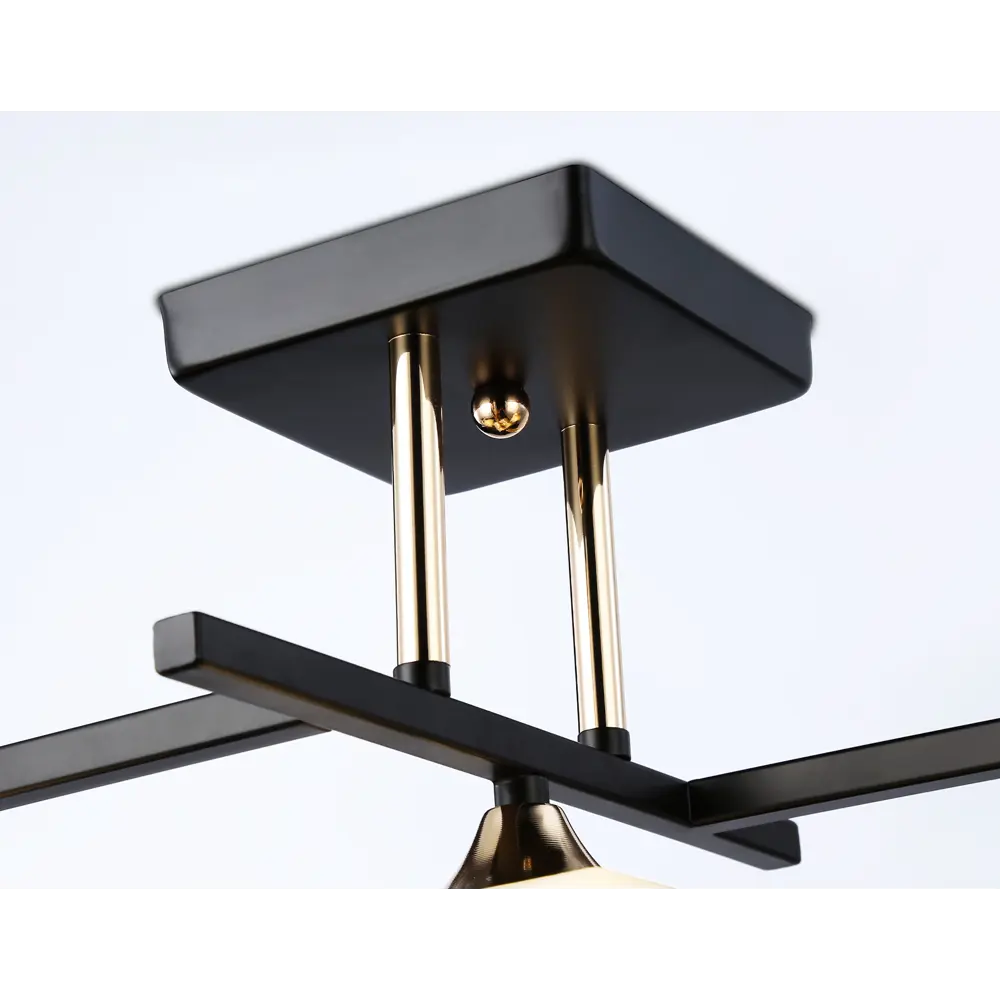 Фото 4 Люстра на штанге Ambrella Light Traditional modern Ambr_tr303114 3 лампы 10 м² цвет черный Фото 4 Люстра на штанге Ambrella Light Traditional modern Ambr_tr303114 3 лампы 10 м² цвет черный