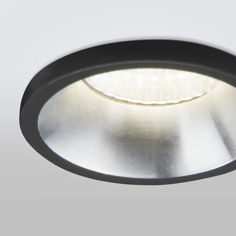Фото 4 Светильник точечный светодиодный встраиваемый ELEKTROSTANDARD 15269/LED под отверстие 280 мм 1 м² нейтральный белый свет цвет черный Фото 4 Светильник точечный светодиодный встраиваемый ELEKTROSTANDARD 15269/LED под отверстие 280 мм 1 м² нейтральный белый свет цвет черный