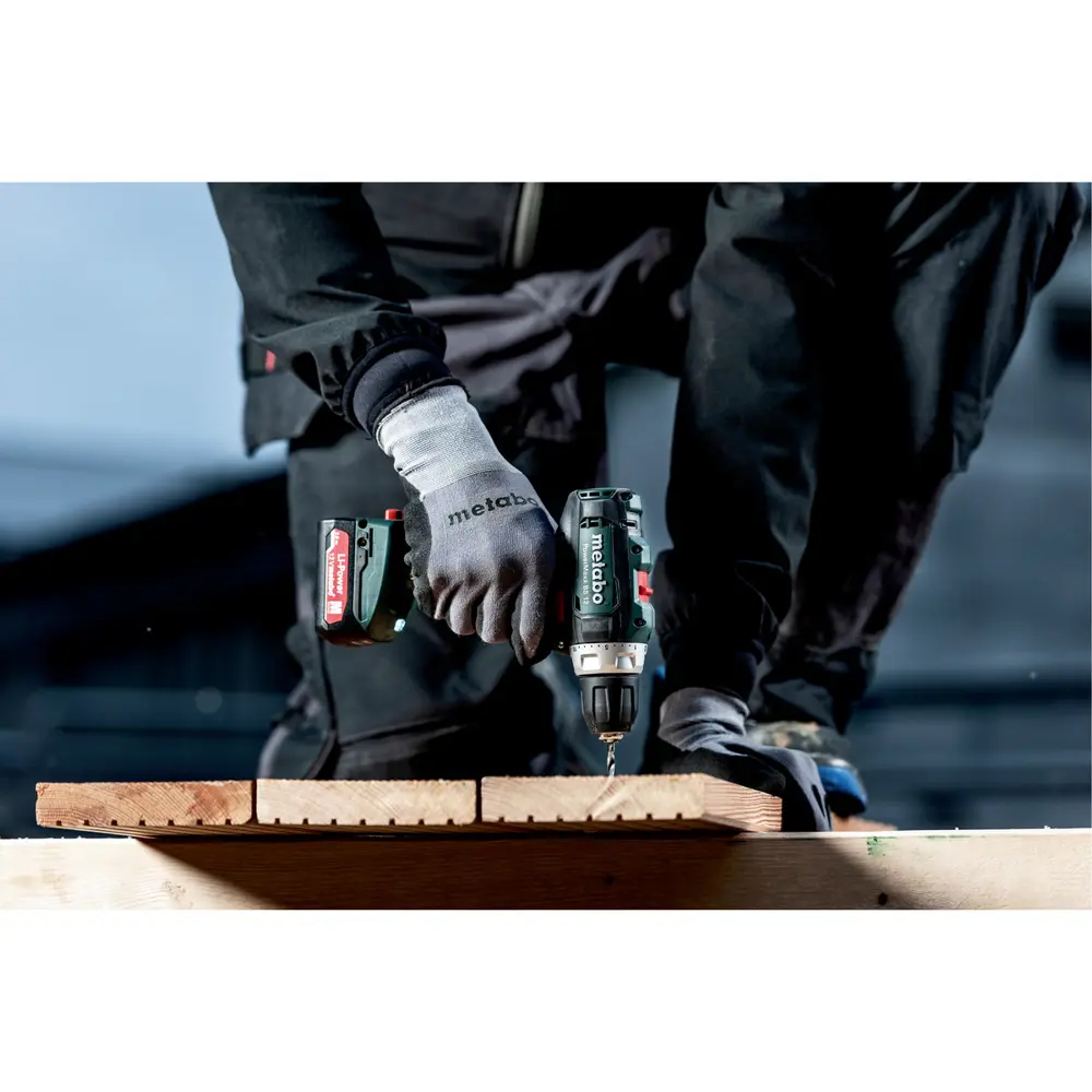 Фото 2 Дрель-шуруповерт аккумуляторная Metabo PowerMaxx BS 12 12В 2x2Ач Li-Ion Фото 2 Дрель-шуруповерт аккумуляторная Metabo PowerMaxx BS 12 12В 2x2Ач Li-Ion