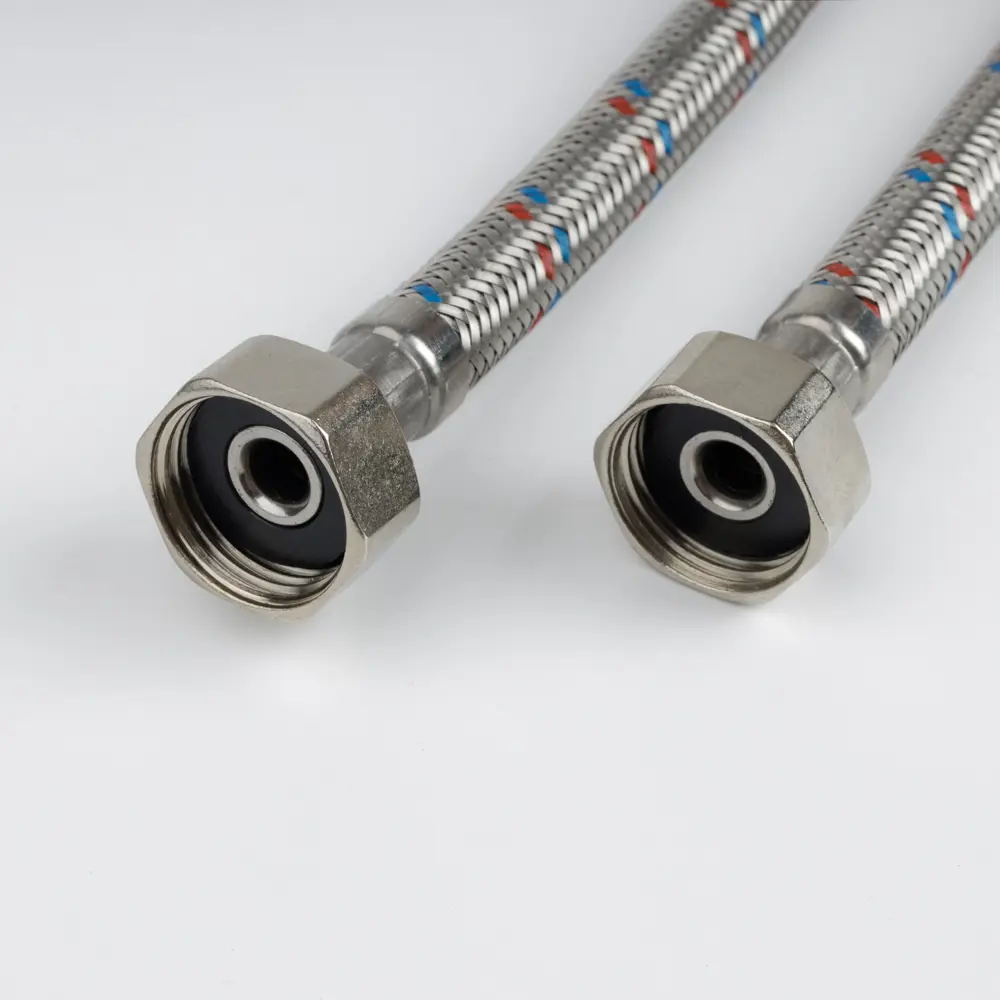 Фото 5 Гибкая подводка для воды Iddis 926ABS05ZP 1/2"x1/2" 50 см наружная-внутренняя резьба Фото 5 Гибкая подводка для воды Iddis 926ABS05ZP 1/2"x1/2" 50 см наружная-внутренняя резьба