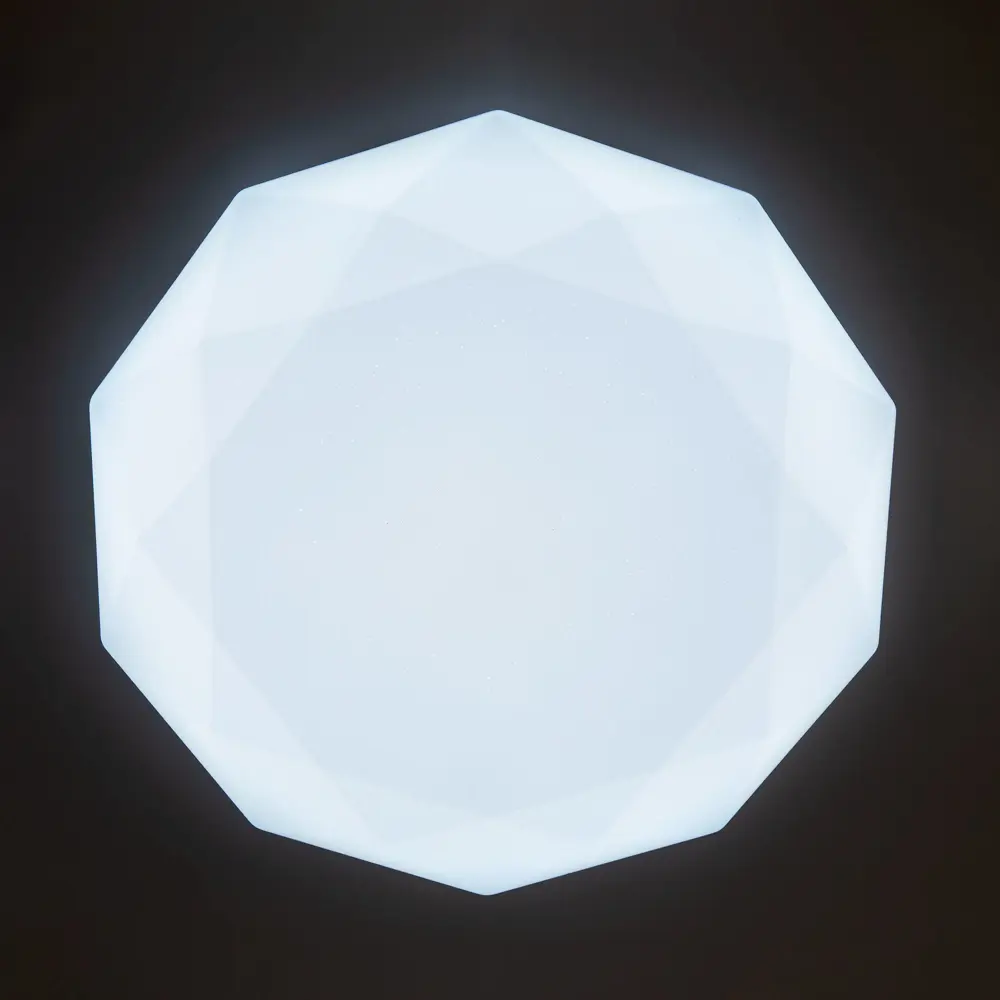 Фото 33 Люстра потолочная светодиодная Citilux астрон cl733480g RGB с пультом управления 16 м² регулируемый цвет света RGB цвет белый Фото 33 Люстра потолочная светодиодная Citilux астрон cl733480g RGB с пультом управления 16 м² регулируемый цвет света RGB цвет белый