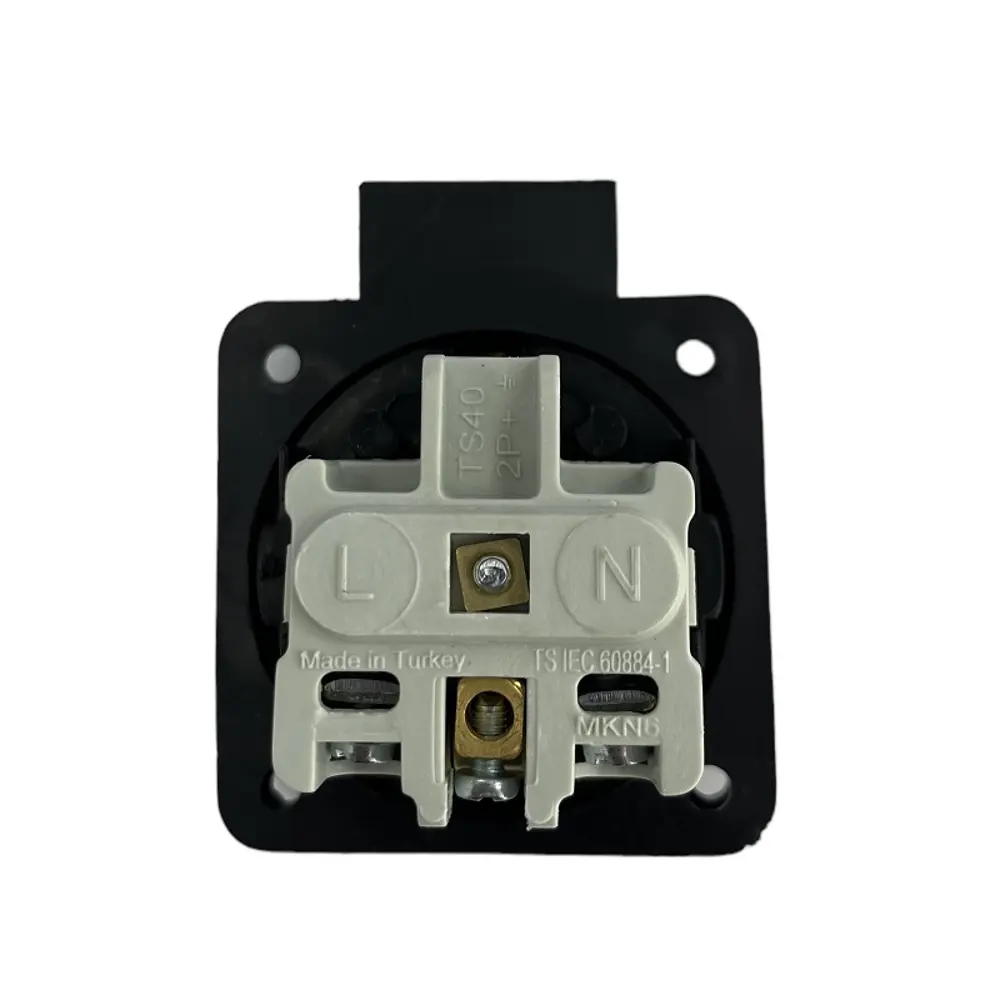 Фото 7 Розетка щитовая Ne-ad NVO-SH-R-1PEN-16-IP44-BLACK с заземлением и крышкой 230 В 16 A цвет черный Фото 7 Розетка щитовая Ne-ad NVO-SH-R-1PEN-16-IP44-BLACK с заземлением и крышкой 230 В 16 A цвет черный