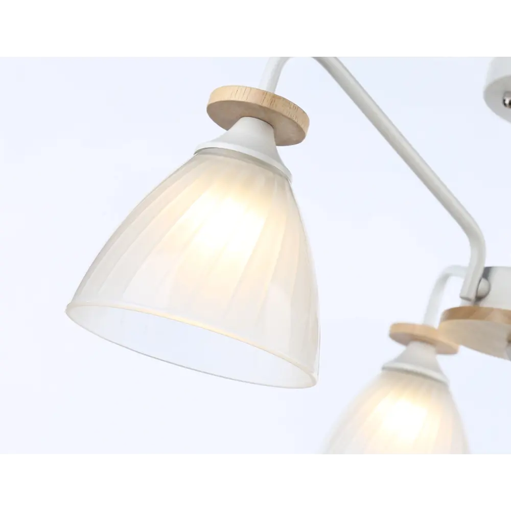 Фото 4 Люстра на штанге Ambrella Light Traditional Ambr_tr9562 3 лампы 10 м² цвет белый Фото 4 Люстра на штанге Ambrella Light Traditional Ambr_tr9562 3 лампы 10 м² цвет белый