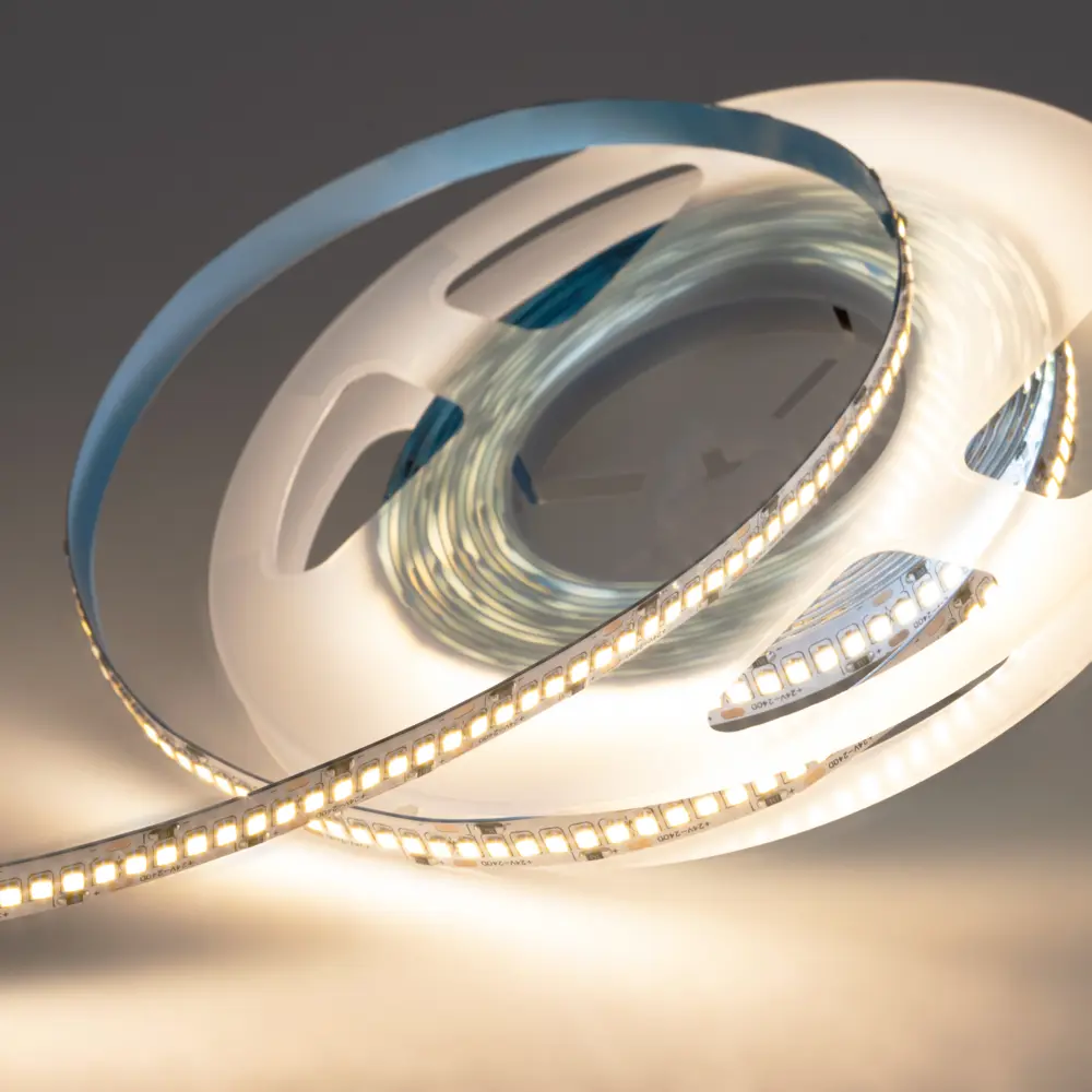Фото Светодиодная лента Lamper 141-622 240 диод/м 19.2 Вт/м 24 В 1.5 см IP20 5 м теплый белый (желтый) свет Фото Светодиодная лента Lamper 141-622 240 диод/м 19.2 Вт/м 24 В 1.5 см IP20 5 м теплый белый (желтый) свет