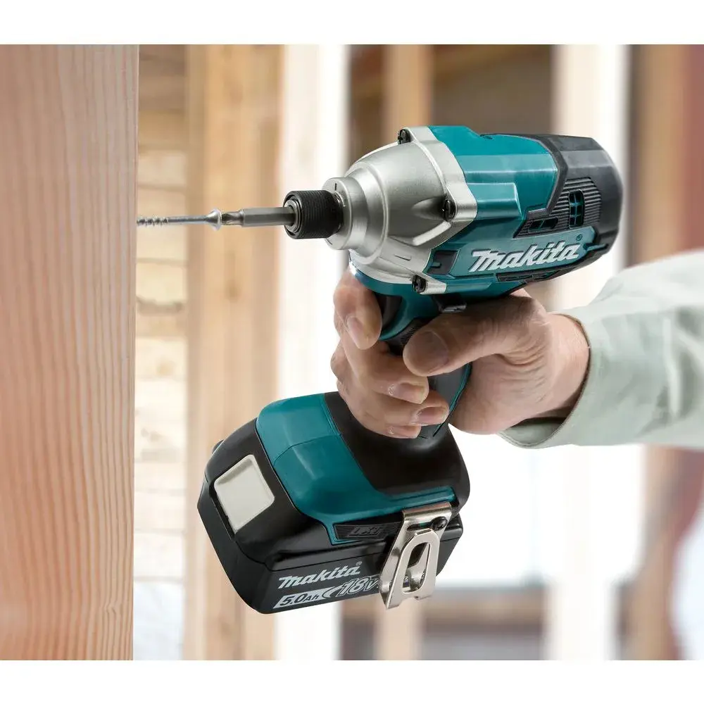 Фото 3 Шуруповерт аккумуляторный ударный Makita DTD156RFE, 18 В Li-Ion 2x3 Ач Фото 3 Шуруповерт аккумуляторный ударный Makita DTD156RFE, 18 В Li-Ion 2x3 Ач