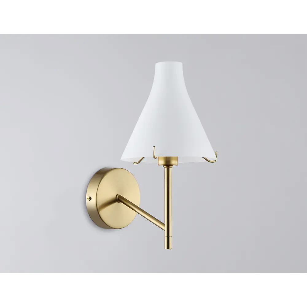 Фото 4 Настенный светильник Ambrella light High light Lh57137 цвет белый матовый/латунь Фото 4 Настенный светильник Ambrella light High light Lh57137 цвет белый матовый/латунь