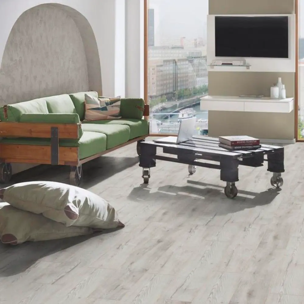 Фото Ламинат Kronospan Variostep Classic Дуб Волшебный 32 класс толщина 8 мм с фаской 2.22 м² Фото Ламинат Kronospan Variostep Classic Дуб Волшебный 32 класс толщина 8 мм с фаской 2.22 м²