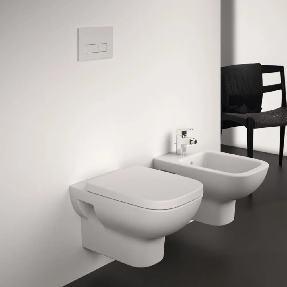 Фото 4 Унитаз подвесной Ideal standard T471701 ободковый Фото 4 Унитаз подвесной Ideal standard T471701 ободковый