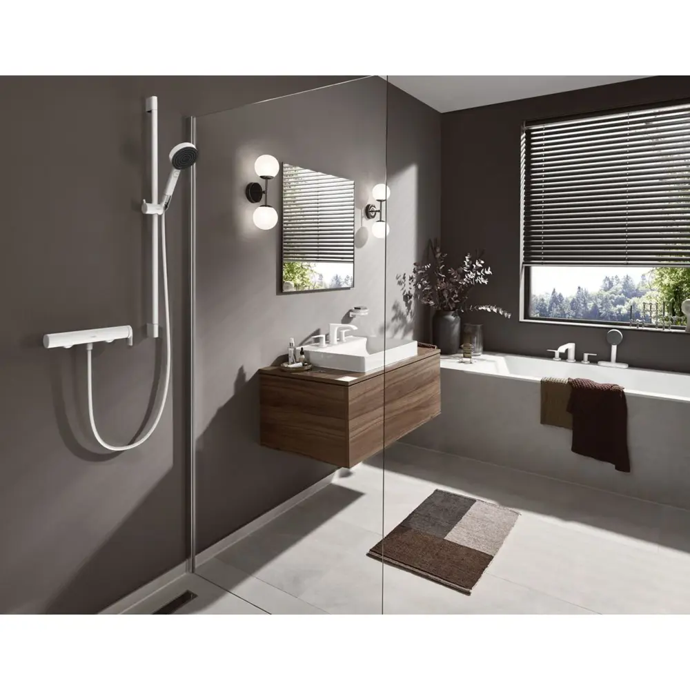 Фото 6 Смеситель для душа Hansgrohe Vivenis 75620700 однорычажный цвет белый матовый Фото 6 Смеситель для душа Hansgrohe Vivenis 75620700 однорычажный цвет белый матовый