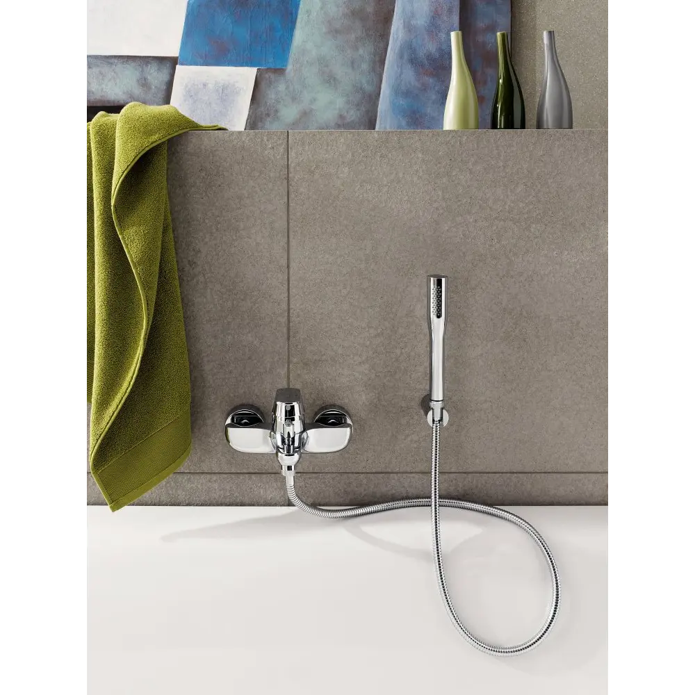 Фото 6 Однорычажный смеситель для ванны GROHE Eurosmart с лейкой и шлангом хром 32832000 Фото 6 Однорычажный смеситель для ванны GROHE Eurosmart с лейкой и шлангом хром 32832000