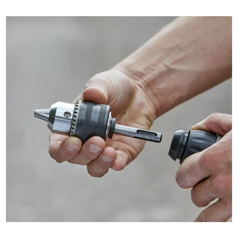 Фото 8 Перфоратор аккумуляторный SDS-plus Black&Decker BCD900D1S-QW, 18 В Li 1x2 Ач, 1.2 Дж Фото 8 Перфоратор аккумуляторный SDS-plus Black&Decker BCD900D1S-QW, 18 В Li 1x2 Ач, 1.2 Дж