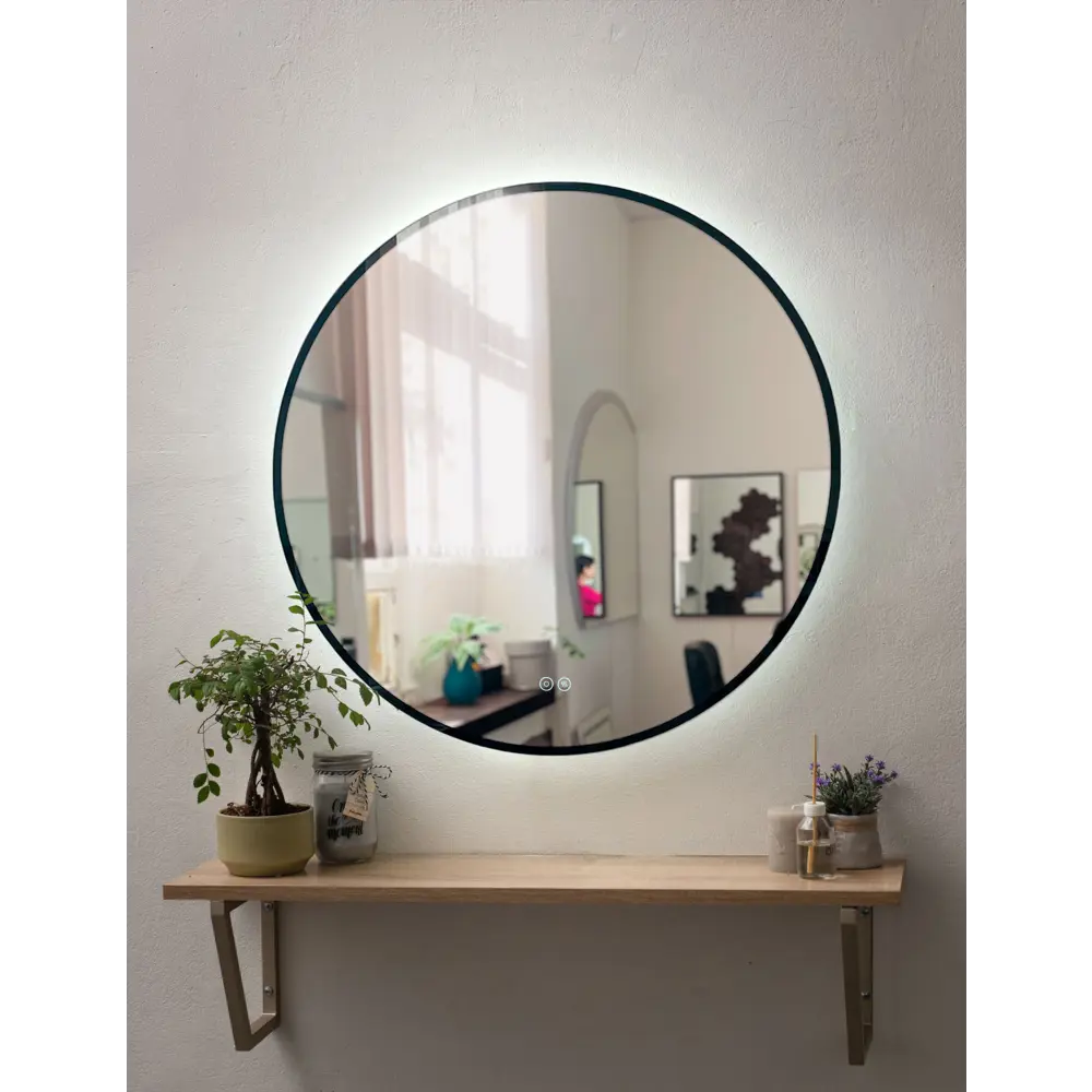 Фото Зеркало для ванной Alfa mirrors Natali ram black 55 Na-55Ah-ram черный с подсветкой 55x55см Фото Зеркало для ванной Alfa mirrors Natali ram black 55 Na-55Ah-ram черный с подсветкой 55x55см