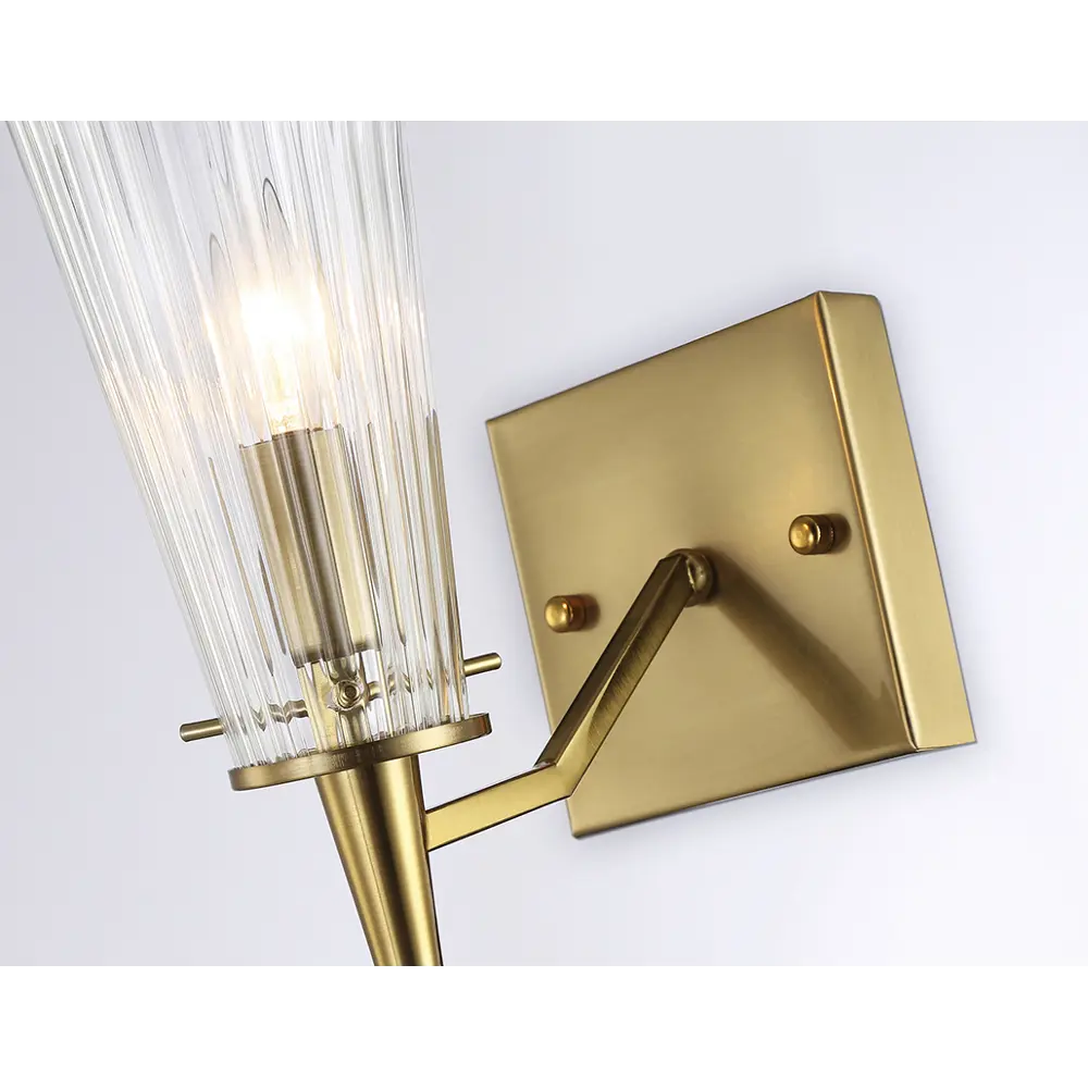 Фото 6 Настенный светильник Ambrella Light TR3236 цвет хромированный Фото 6 Настенный светильник Ambrella Light TR3236 цвет хромированный