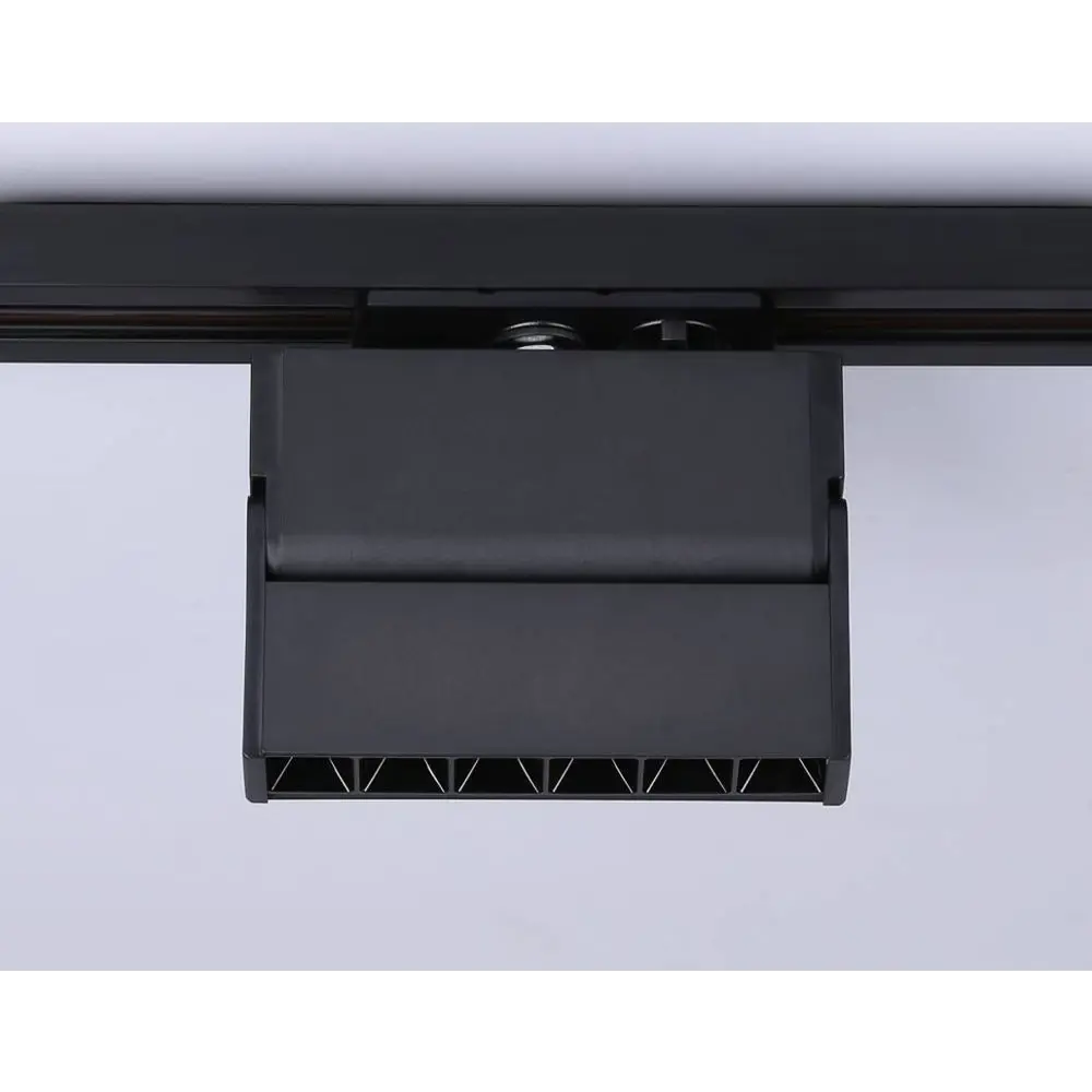Фото 12 Трековый светильник линейный светодиодный Ambrella light Gl6814 6 Вт 2 м² цвет черный Фото 12 Трековый светильник линейный светодиодный Ambrella light Gl6814 6 Вт 2 м² цвет черный