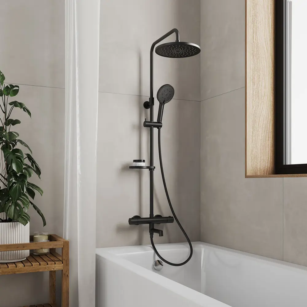 Фото Смеситель термостатический для ванны Ideal Spa Milardo ILSBLTHM06 со стойкой и тропической лейкой цвет черный матовый Фото Смеситель термостатический для ванны Ideal Spa Milardo ILSBLTHM06 со стойкой и тропической лейкой цвет черный матовый