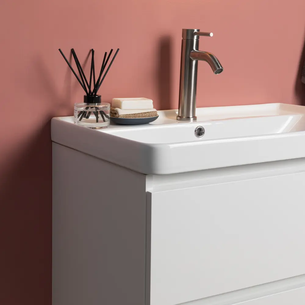 Фото 5 Тумба под раковину напольная Logan 00338707 69см цвет белый Фото 5 Тумба под раковину напольная Logan 00338707 69см цвет белый