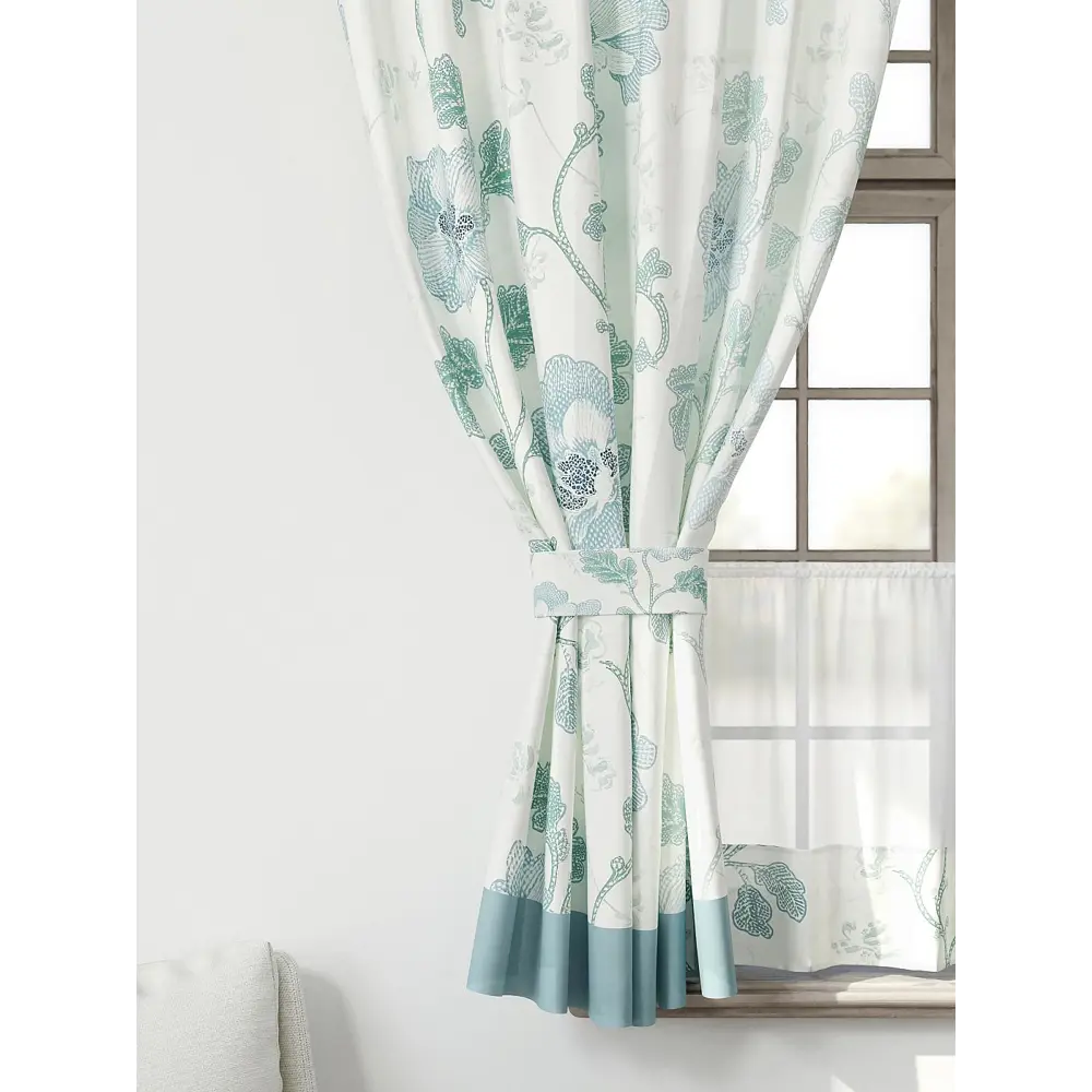 Фото 3 Комплект штор Comfy way Иномик - 18 CW705018-160 на шторной ленте 160x150 см цвет белый Фото 3 Комплект штор Comfy way Иномик - 18 CW705018-160 на шторной ленте 160x150 см цвет белый