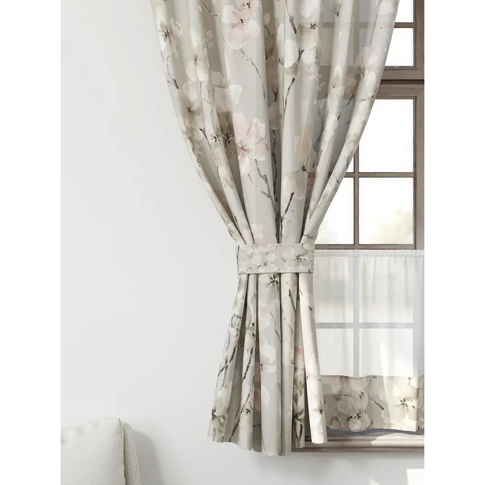 Фото 3 Комплект штор Comfy way CW705197-160 на шторной ленте 160x150 см цвет бежевый Фото 3 Комплект штор Comfy way CW705197-160 на шторной ленте 160x150 см цвет бежевый