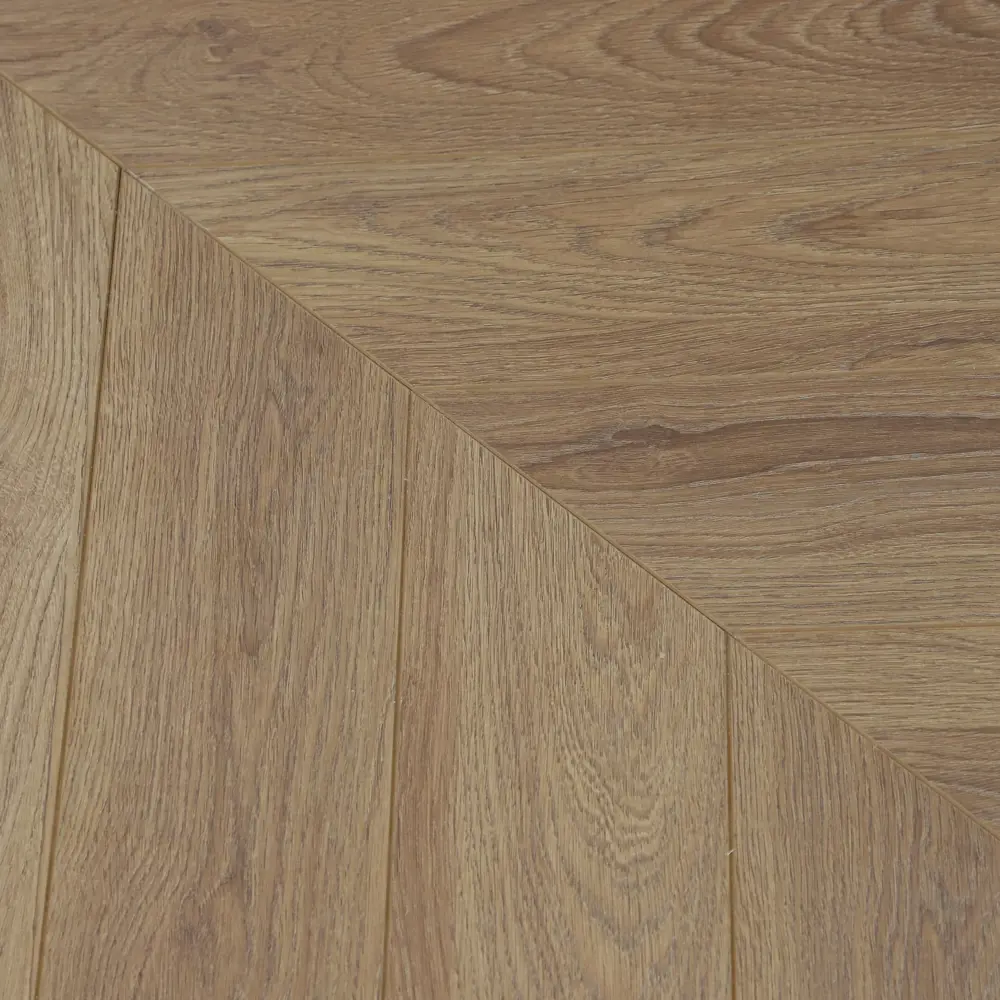 Фото 3 Ламинат Woodstyle Chevron CH154.2 Дуб Марипоса 34 класс толщина 12 мм с фаской 1.971 м², цена за упаковку Фото 3 Ламинат Woodstyle Chevron CH154.2 Дуб Марипоса 34 класс толщина 12 мм с фаской 1.971 м², цена за упаковку