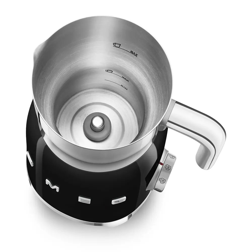 Фото 4 Вспениватель для молока Smeg MFF11BLEU 500 Вт цвет черный Фото 4 Вспениватель для молока Smeg MFF11BLEU 500 Вт цвет черный