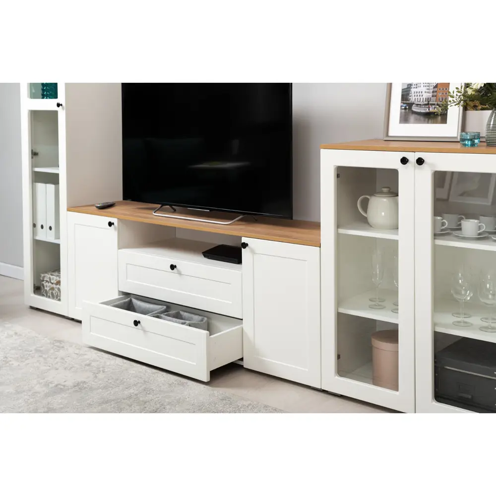 Фото 3 Тумба под телевизор Нк-мебель 10686373 169x60.8x41.9 см ЛДСП цвет белый /дуб золотой Фото 3 Тумба под телевизор Нк-мебель 10686373 169x60.8x41.9 см ЛДСП цвет белый /дуб золотой