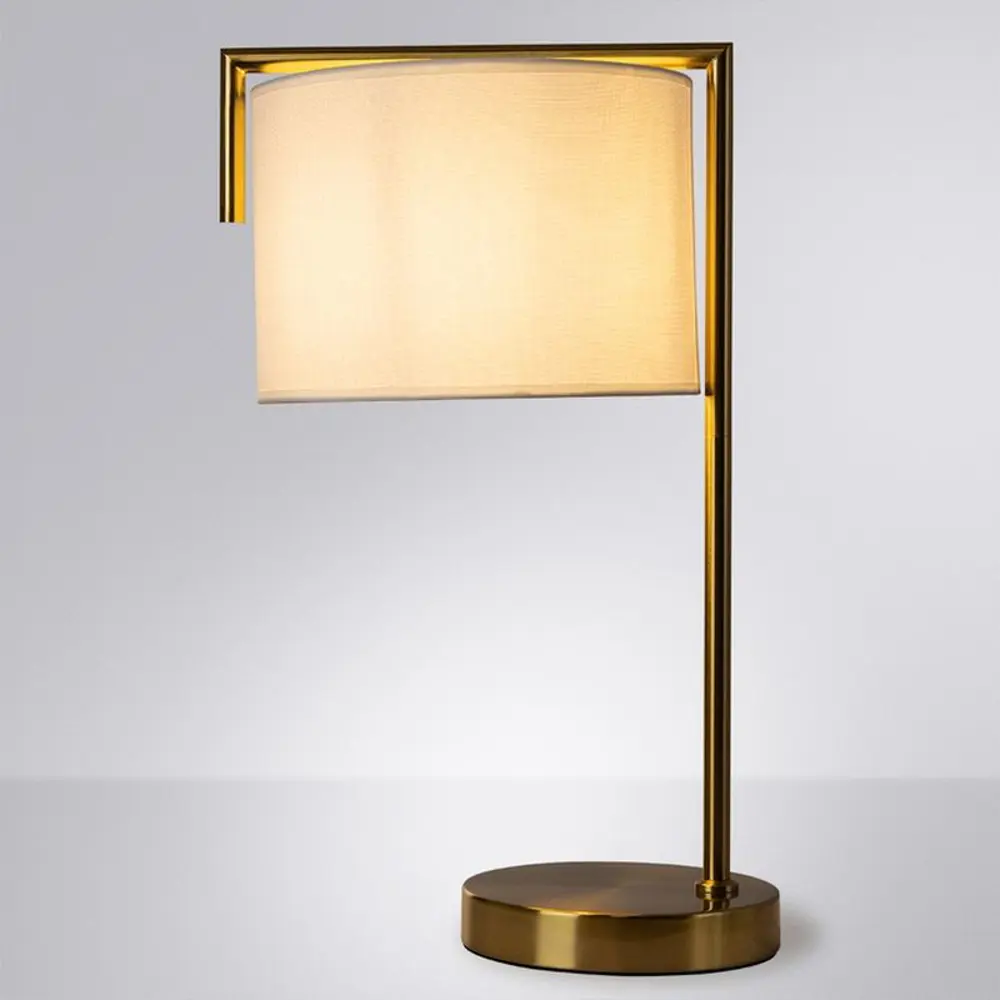 Фото 2 Настольная лампа Arte Lamp Aperol Ar_a5031lt-1pb цвет коричневый Фото 2 Настольная лампа Arte Lamp Aperol Ar_a5031lt-1pb цвет коричневый