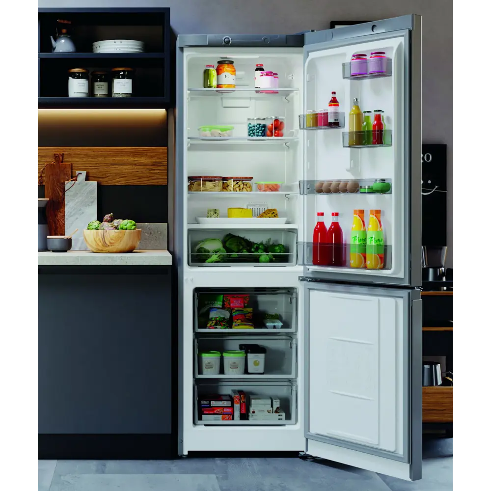 Фото 7 Холодильник Hotpoint HT 4180 S серебристый 60x185 см цвет серебристый Фото 7 Холодильник Hotpoint HT 4180 S серебристый 60x185 см цвет серебристый