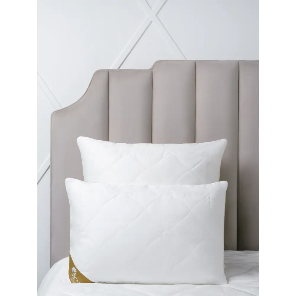 Фото Подушка Arya home 8680943018342 70x70 см микрофибра