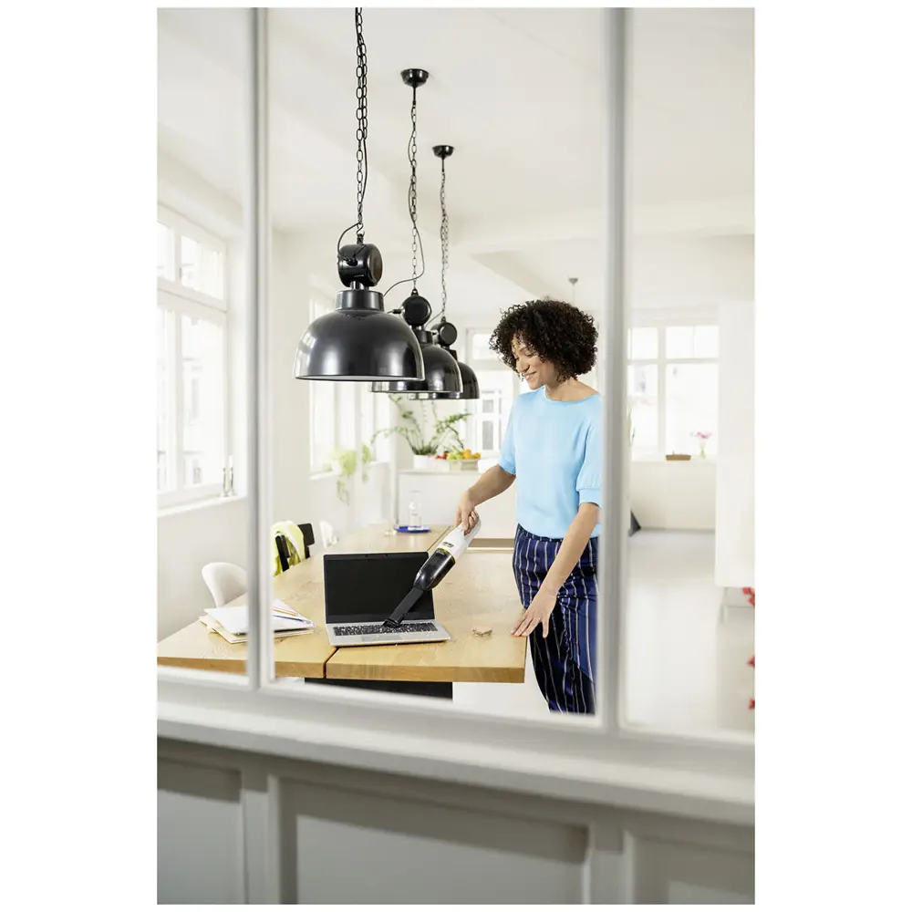 Фото 6 Пылесос портативный Karcher Cvh 3 plus/белый 1.198-350.0 0.15 л 70 Вт цвет белый Фото 6 Пылесос портативный Karcher Cvh 3 plus/белый 1.198-350.0 0.15 л 70 Вт цвет белый