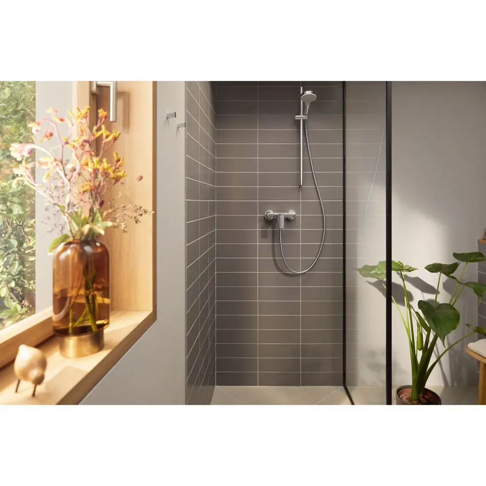 Фото 6 Смеситель для душа Hansgrohe Rebris E 72650000 однорычажный, внешнего монтажа цвет хром Фото 6 Смеситель для душа Hansgrohe Rebris E 72650000 однорычажный, внешнего монтажа цвет хром
